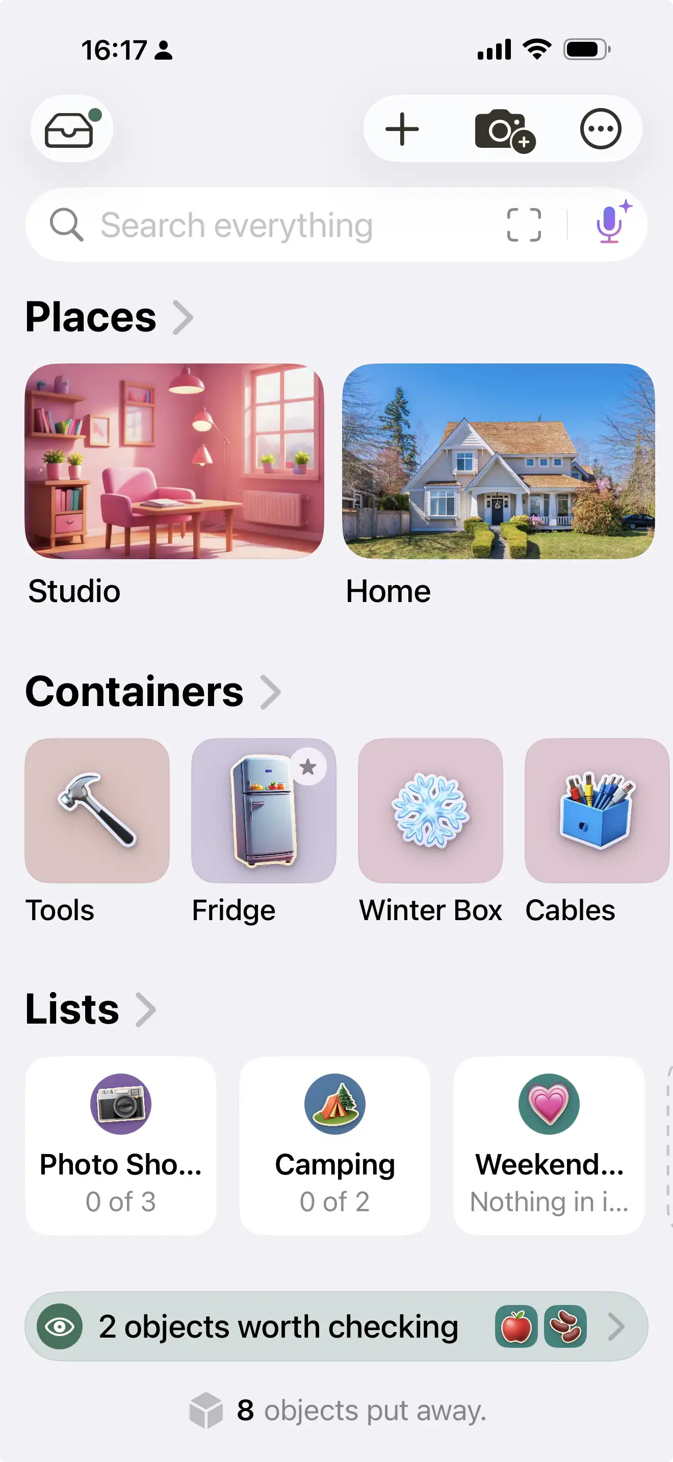Piilo home screen showing places, containers and lists